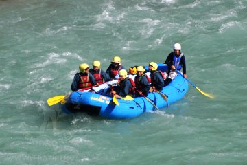 rafting-w-nepalu